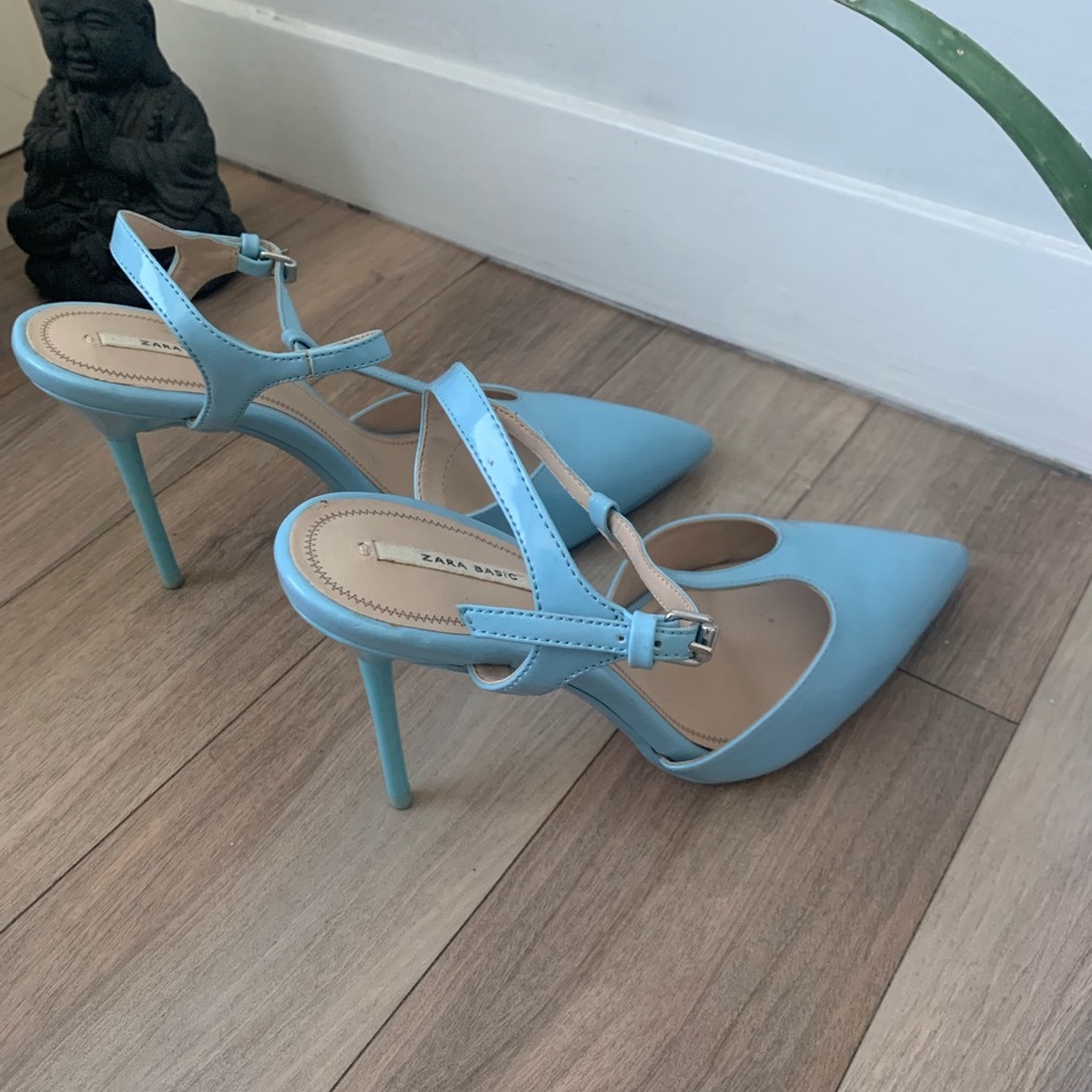 SOLD. Zara T-strap heels - Picture 3 of 4